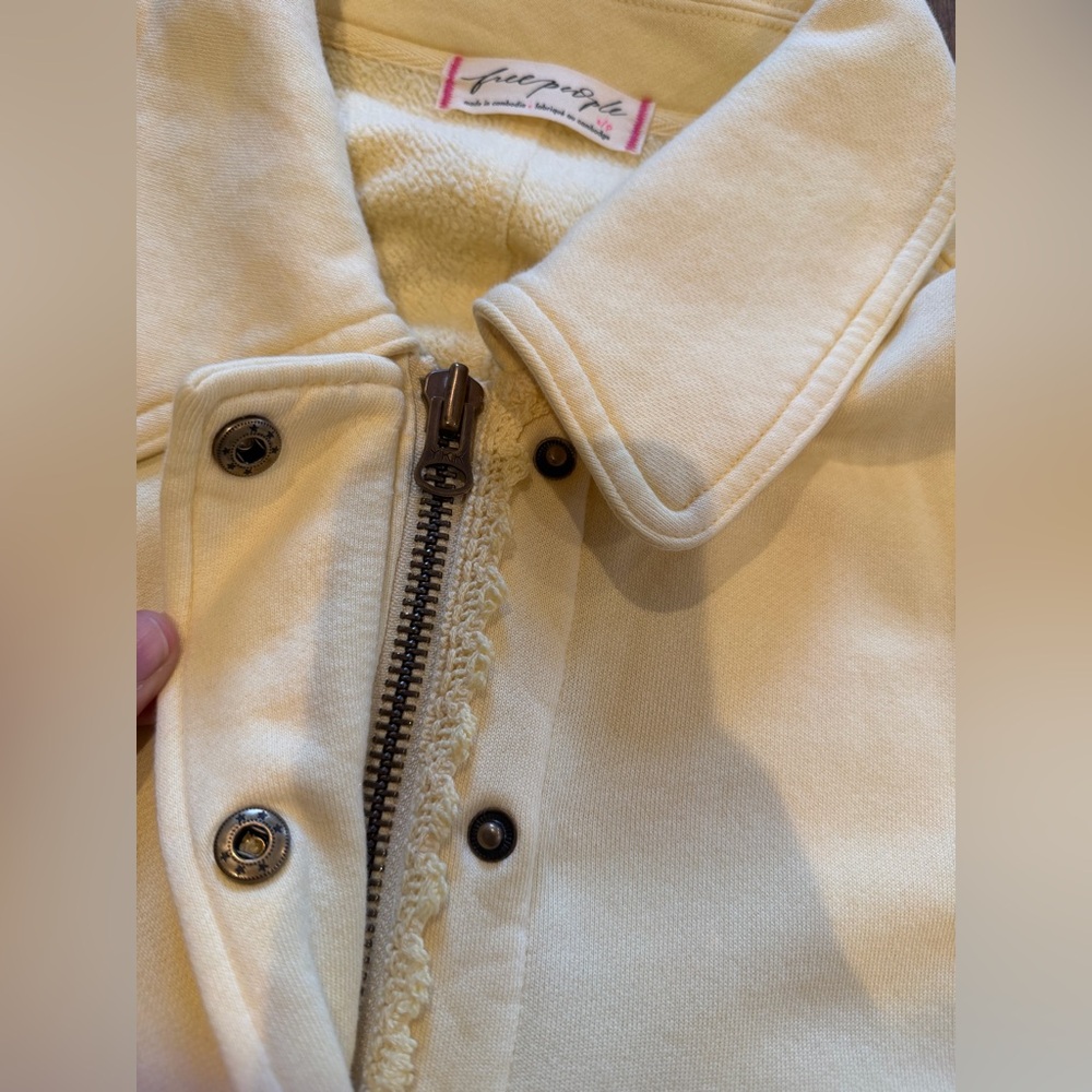 NWTFree People We The Free Alexa Sweatshirt in the color 'Flan - small - Picture 5 of 9